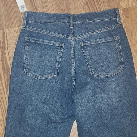 New Old Navy  distressed SKI-HI STRAIGHT button fly  jeans sizes 6 - Picture 8 of 8